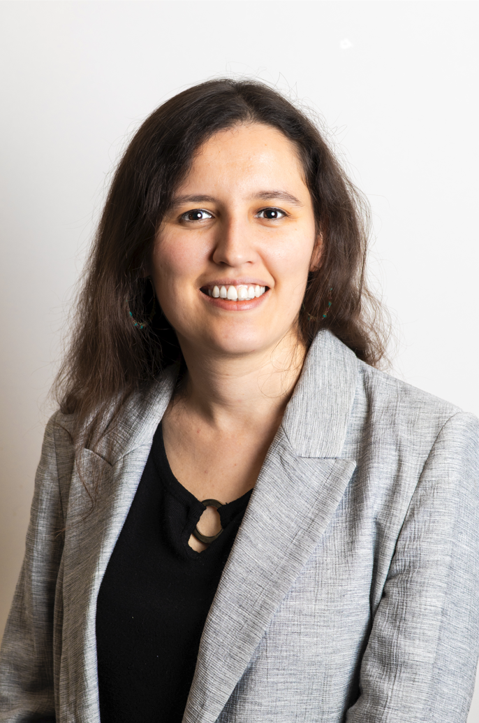 Lydia Ghozlane, chargée de plaidoyer - plaidoyer@avecsante.fr